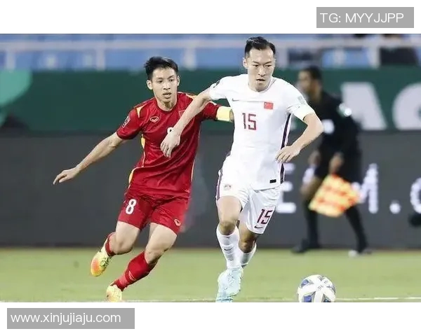 南京足球队个人能力引发热议球迷对球员表现褒贬不一